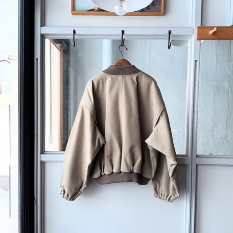 AURALEE　LIGHT WOOL MAX GABARDINE CHAMBRAY PADDED FLIGHT BLOUSON