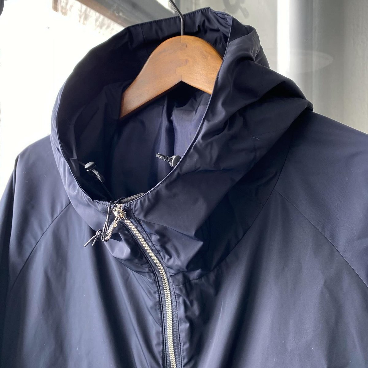 stein NYLON TAFTA HOODED SHORT JACKET - ST.