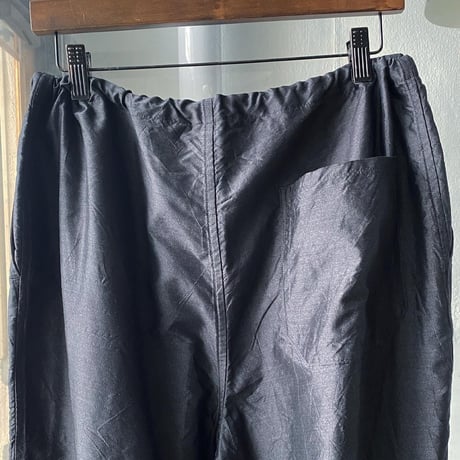 COMOLI   杢シルク テーパードパンツ