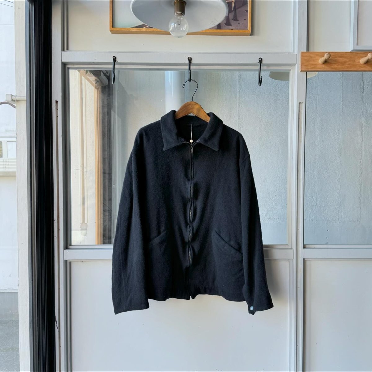 COMOLI 縮絨ウール ジップショートジャケット | Less Higashikawa COMOLI 縮絨ウール ジップショートジャケット | Less Higashikawa
