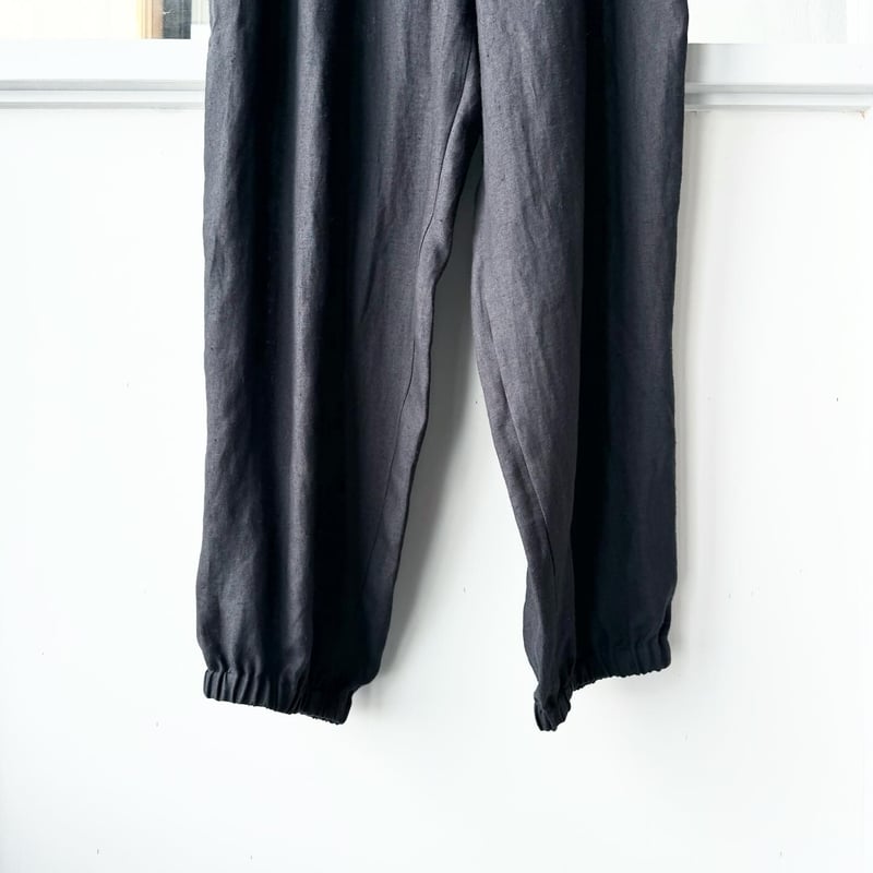 COMOLI カナパ ドローストリングパンツ | Less Higashikawa COMOLI カナパ ドローストリングパンツ | Less Higashikawa