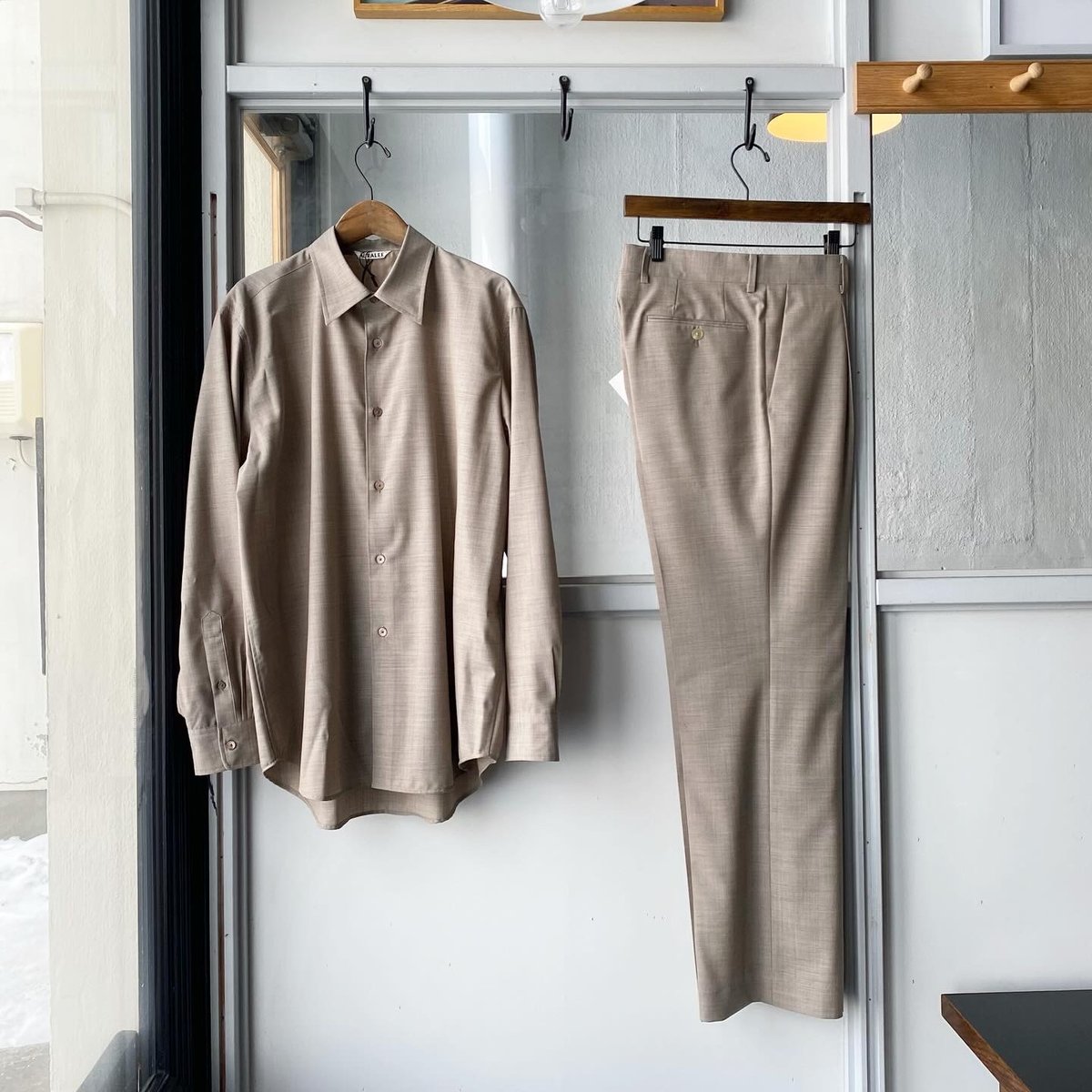 23SS AURALEE スーパーファイントロピカルウール セットアップ茶M・S fit=scale-down,w=1200