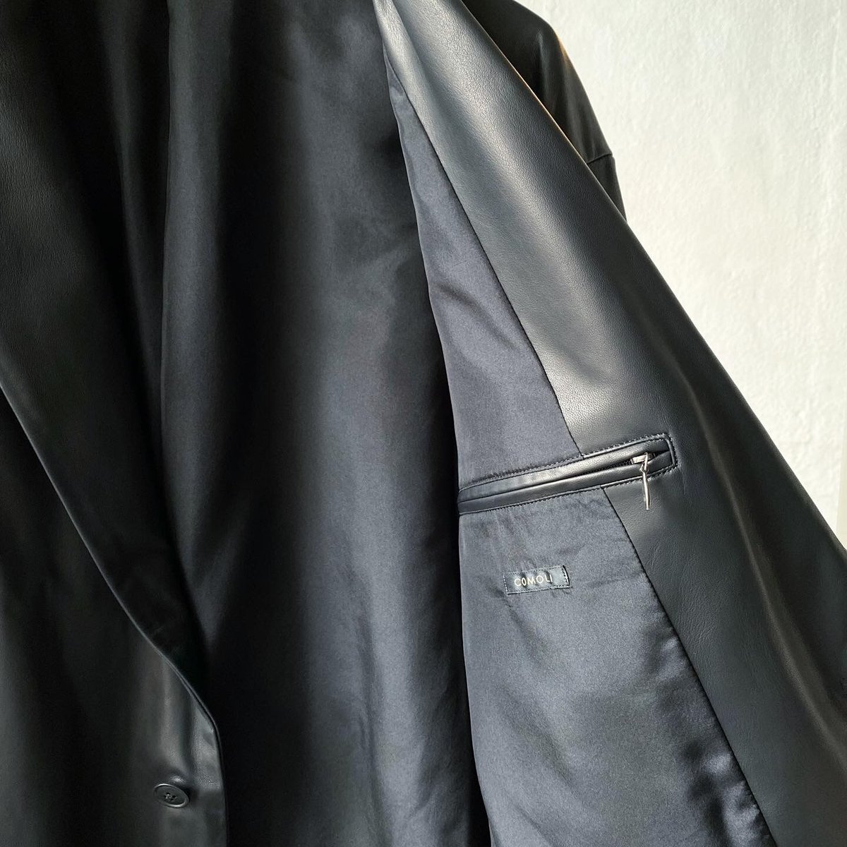 COMOLI シープスキン 2Bジャケット | Less Higashikawa