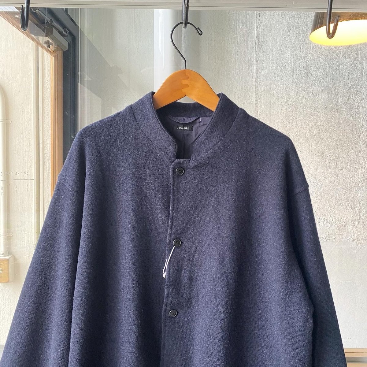 Comoli コモリ カシミヤ スタンドカラーニットジャケット COMOLI (コモリ) カシミヤカナパ スタンドカラージャケット