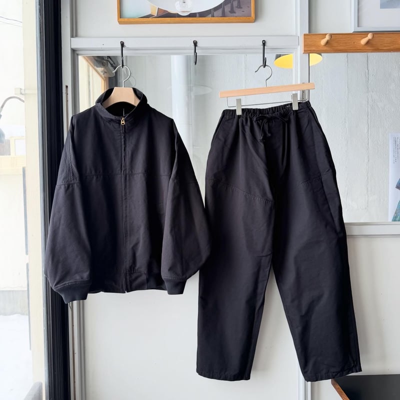 COMOLI ポストワークツイル キャップショルダーブルゾン | Less