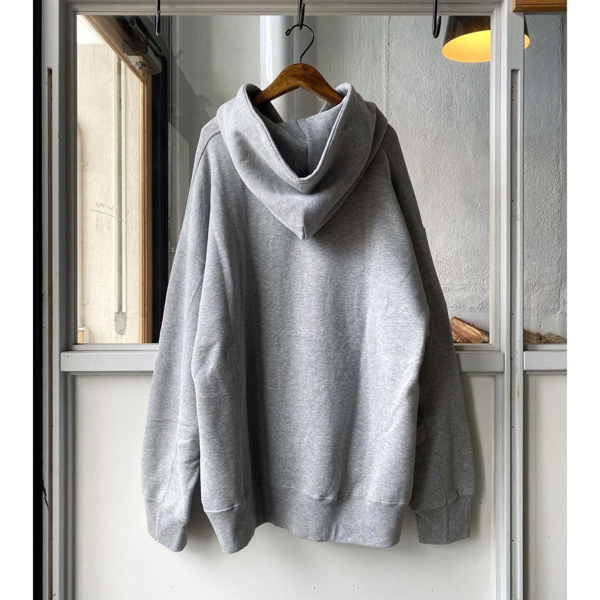 stein OVERSIZED RAISED BACK SWEAT HOOD LS -