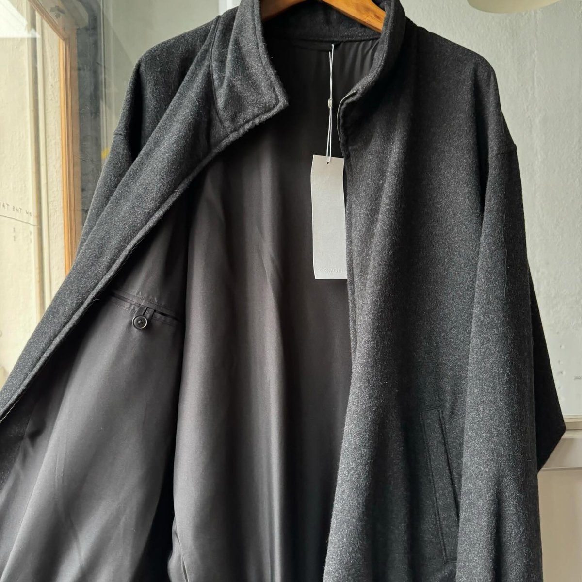 COMOLI カシミヤ トラックジャケット | Less Higashikawa COMOLI カシミヤ トラックジャケット | Less Higashikawa