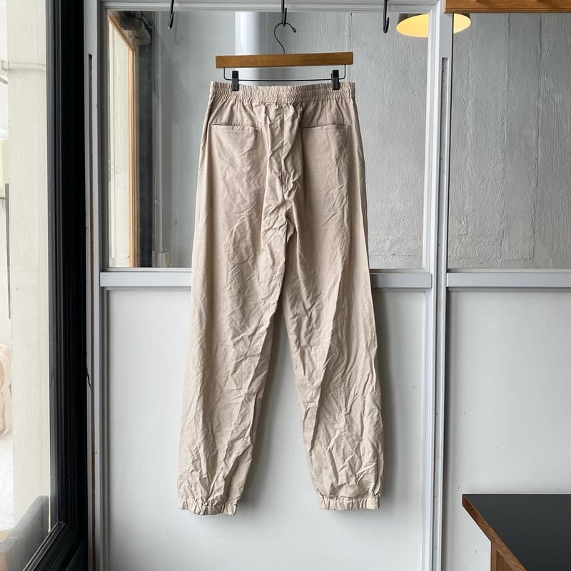 AURALEE HIGH COUNT WOOL POPLIN PANTS | Less Hi