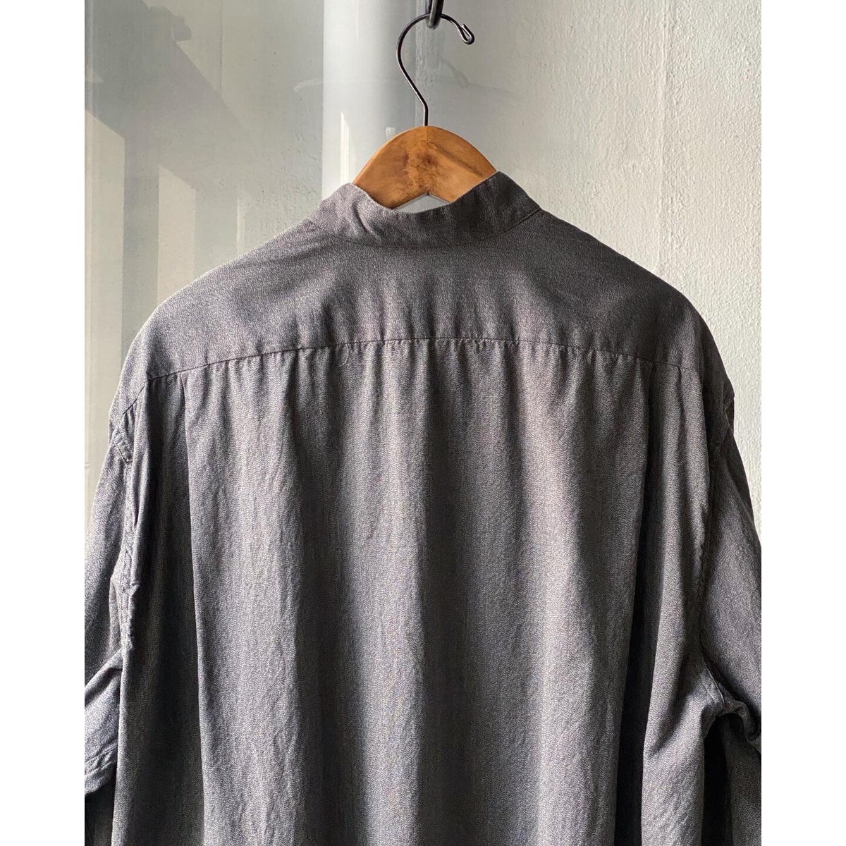 COMOLI ヨリ杢 プルオーバーシャツ | Less Higashikawa