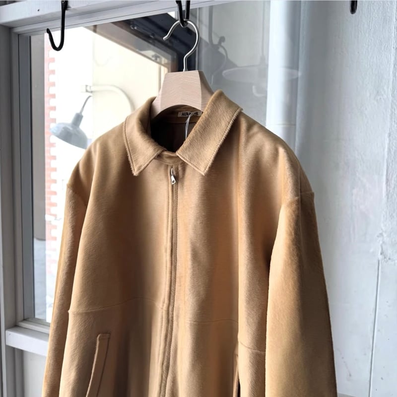AURALEE CALF HAIR ZIP BLOUSON | Less Higashikawa