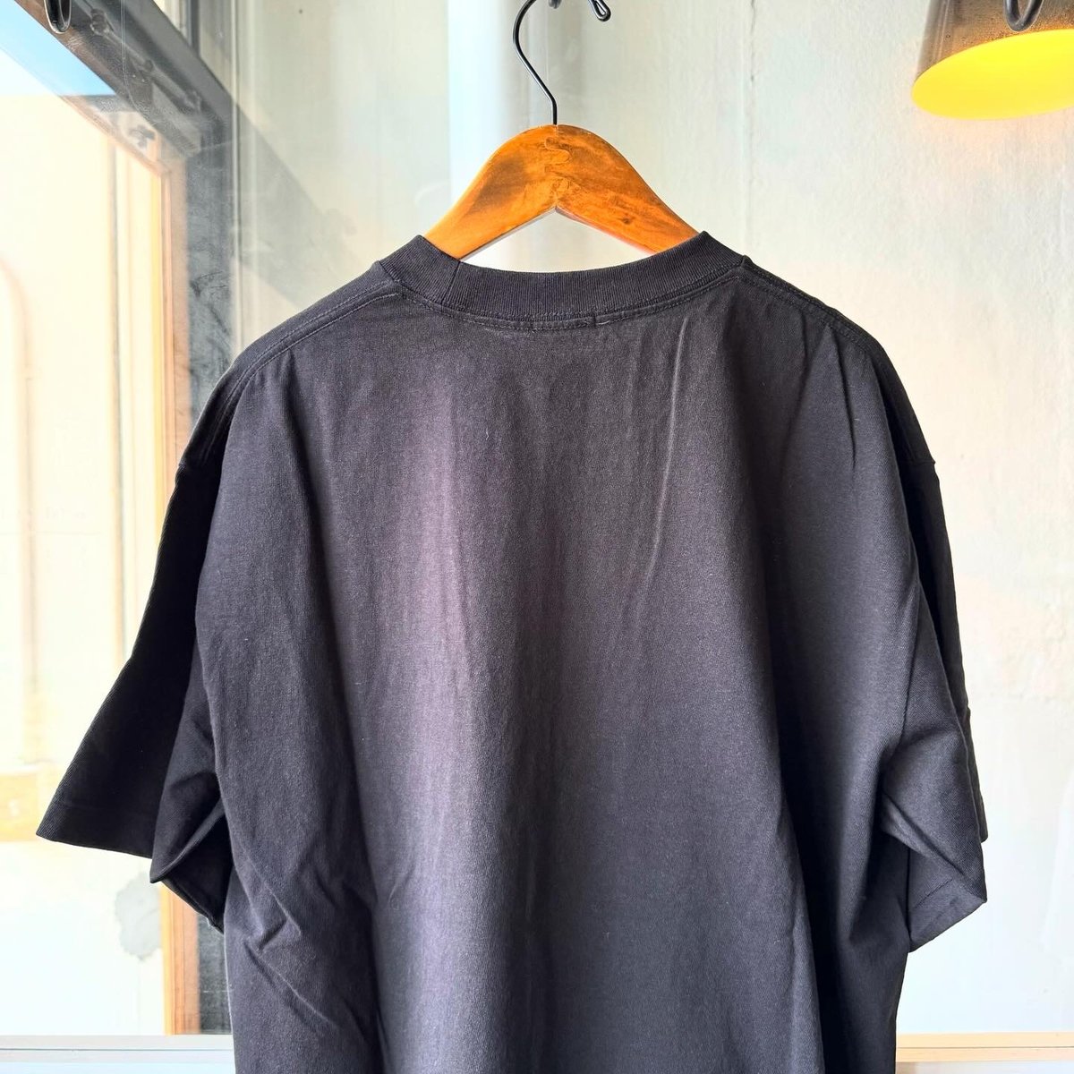 COMOLI コットンジャージ 半袖Tシャツ | Less Higashikawa COMOLI コットンジャージ 半袖Tシャツ | Less Higashikawa