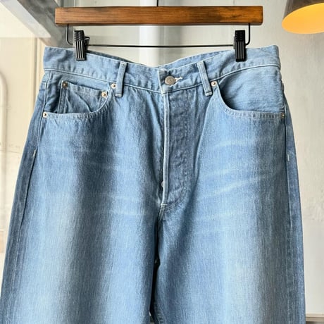 AURALEE　SELVEDGE FADED LIGHT DENIM WIDE PANTS