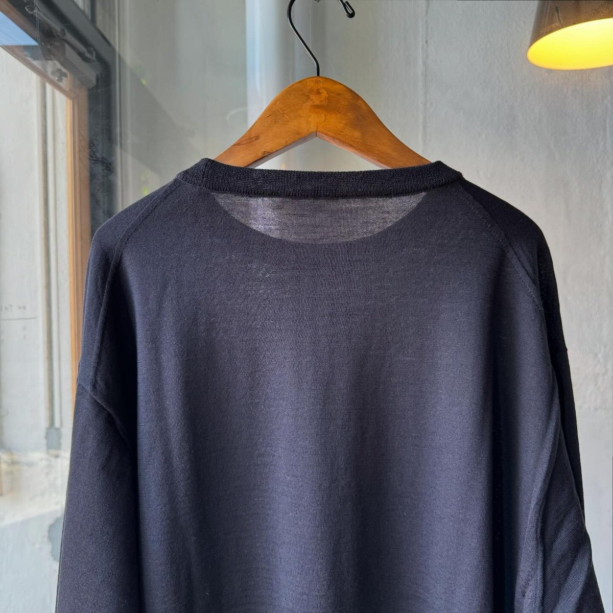 COMOLI ウール クルーネックニット | Less Higashikawa COMOLI ウール クルーネックニット | Less Higashikawa