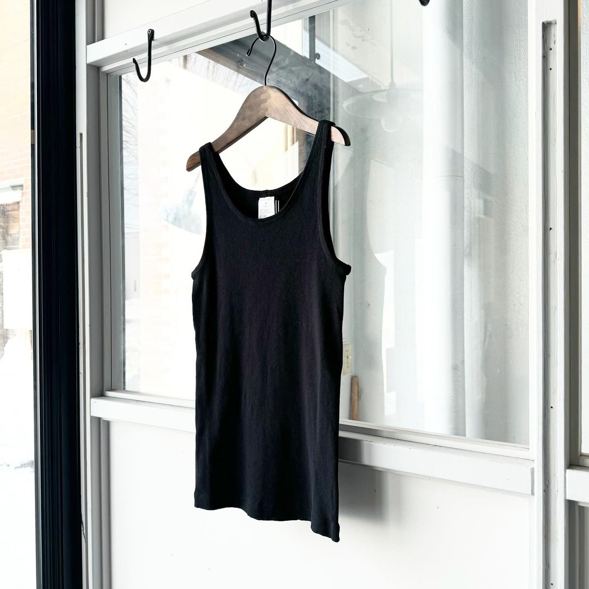 ＜COMOLI＞ COTTON RIB TANKTOP/タンクトップ COMOLI リブ タンクトップ | Less Higashikawa