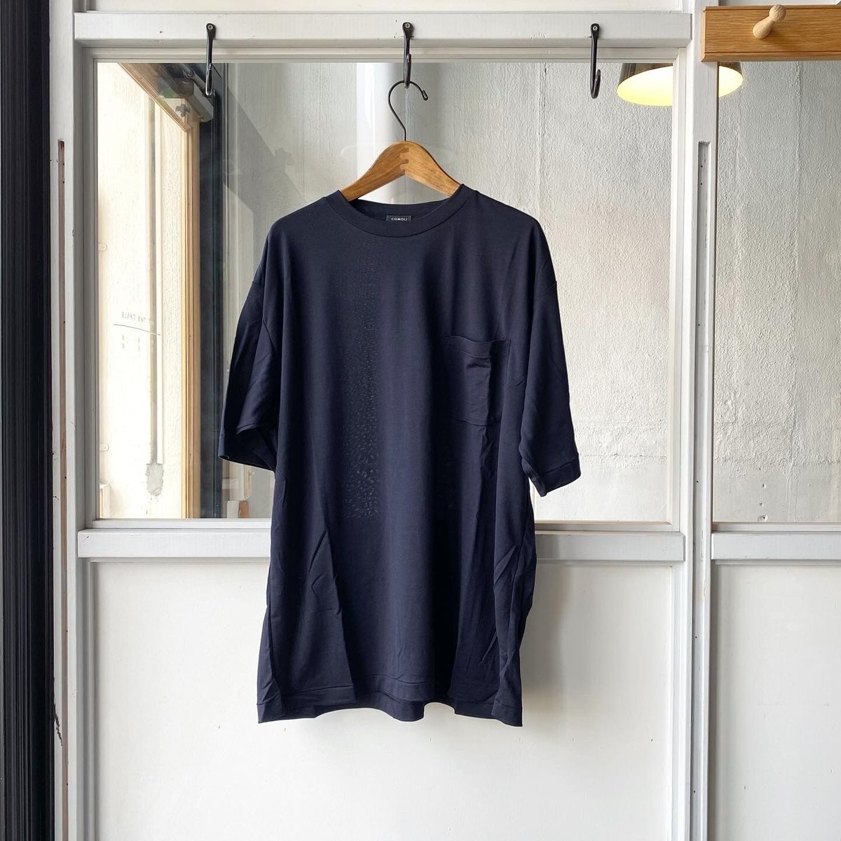 COMOLI ウール天竺 Tシャツ ネイビー size2 COMOLI サマーウール天竺 Tシャツ | Less Higashikawa