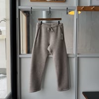 COMOLI コットンダックス テーパードパンツ | Less Higashikawa