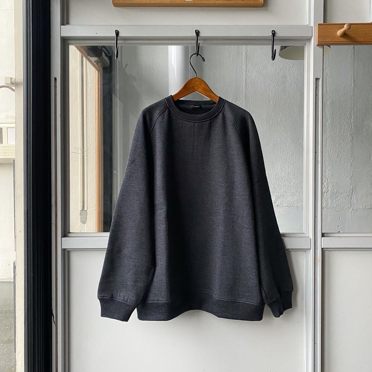 【COMOLI】 23AW W/C/Si 長袖クルー （Y03-05010） COMOLI W/C/Si 長袖クルー