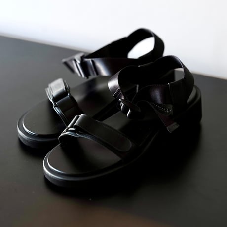 FOOTWORKS　Leather Sandal Velcro Straps in Smooth Leather (Womens)