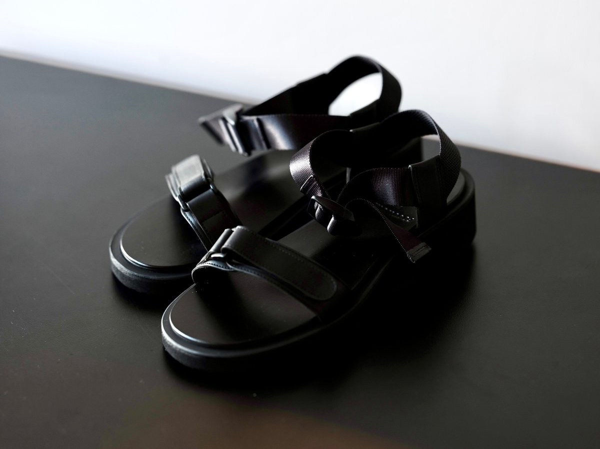 FOOTWORKS Leather Sandal ストラップ レザーサンダル FOOTWORKS Leather Sandal Velcro Straps in Smoot