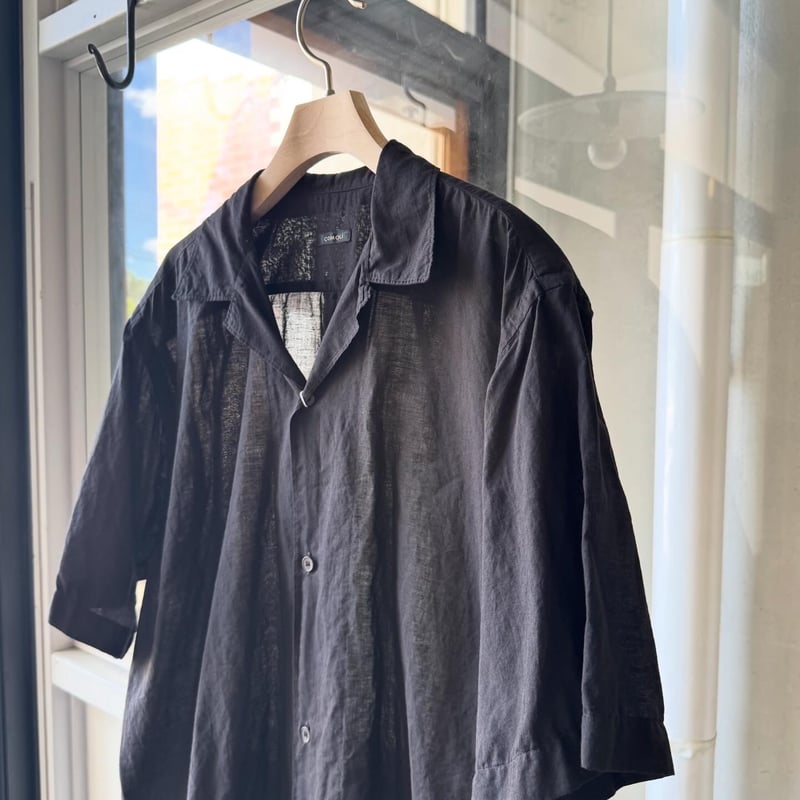 COMOLI KHADIコットン 半袖オープンカラーシャツ | Less Higashikawa