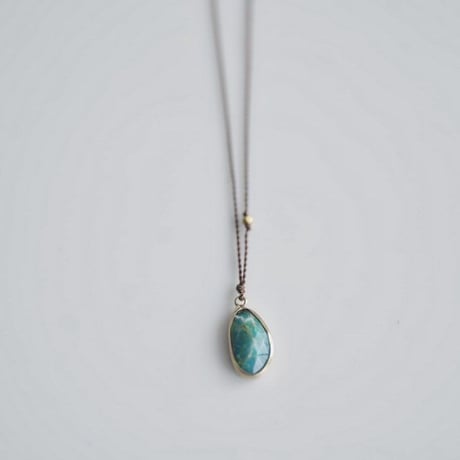 Margaret Solow 　 Enclosed Peruvian Blue Opal Necklace
