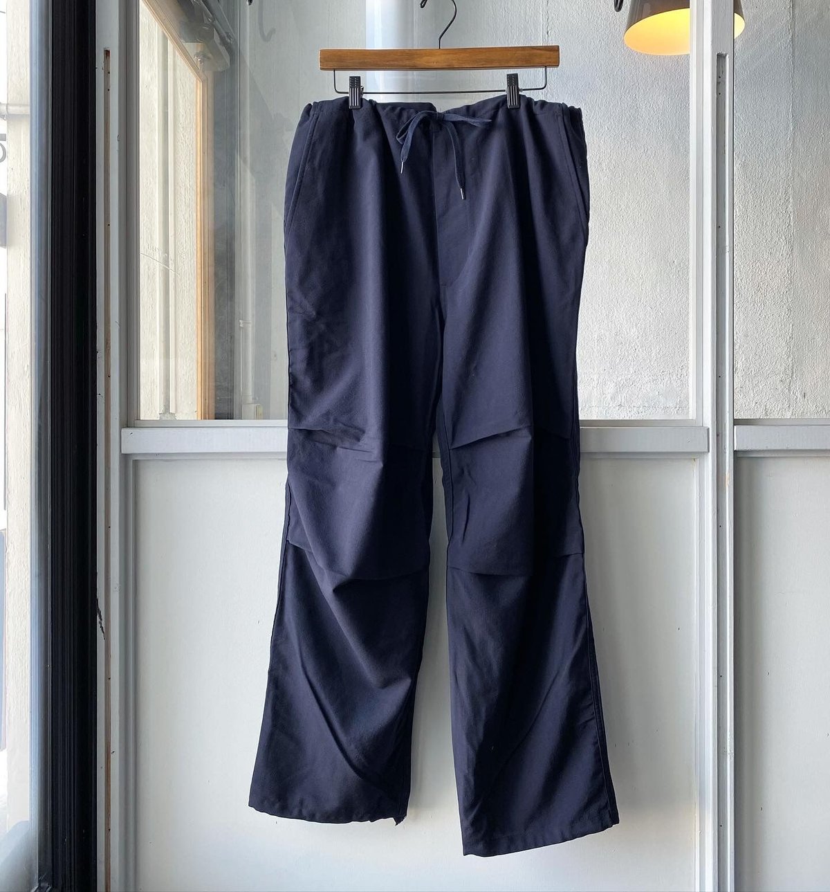 COMOLI ウール ニータックパンツ | Less Higashikawa comoli ウールニータックパンツ navy サイズ3