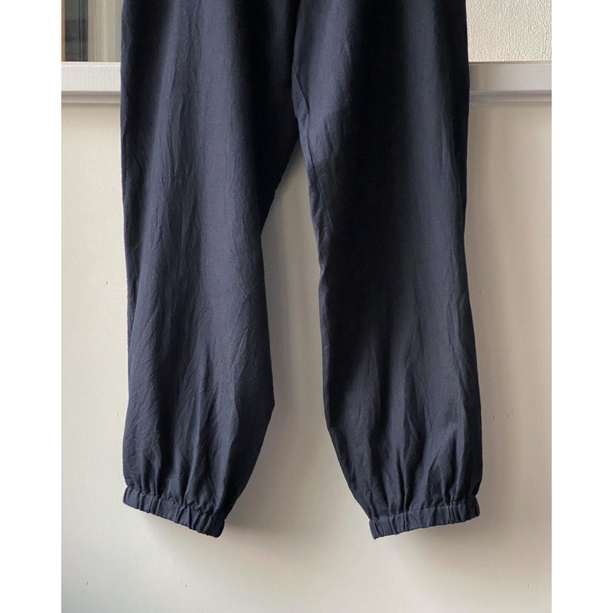 23ss comoli シルクネル ドローストリングパンツ 2 COMOLI シルクネル ドローストリングパンツ | Less Higashikawa