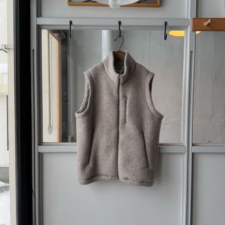 YAECA　[UNISEX] Natural Wool Fleece Vest