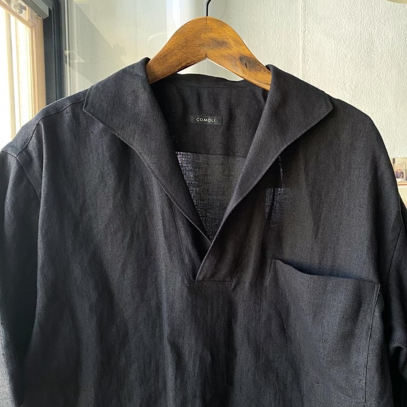 COMOLI カナパ スキッパー半袖シャツ | Less Higashikawa COMOLI カナパ スキッパー半袖シャツ | Less Higashikawa