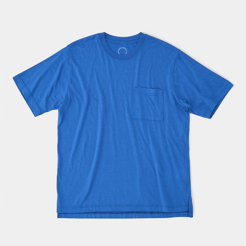 山と道 100% Merino Light Crew Neck Pocket - Unisex 山と道 100% Merino Light Crew Neck Pocket - Unisex