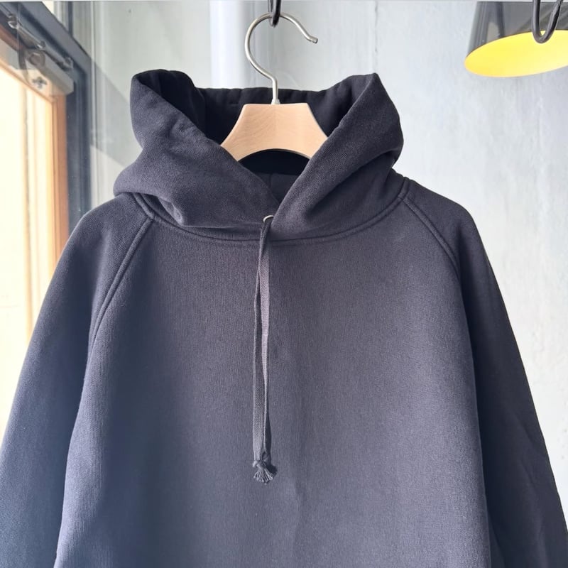 COMOLI コットン裏毛 パーカ | Less Higashikawa