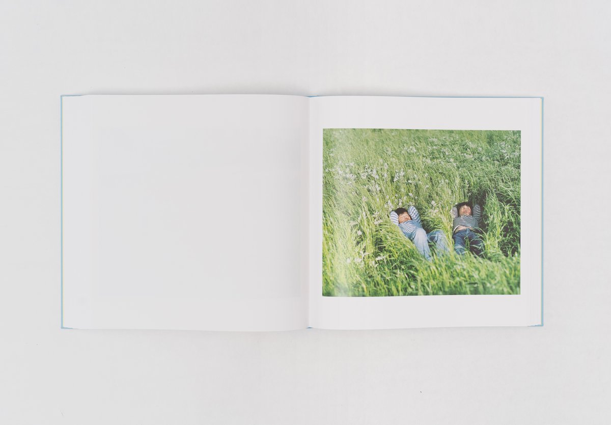 Haru and Mina」Hideaki Hamada ー 濱⽥英明 | Less Hi