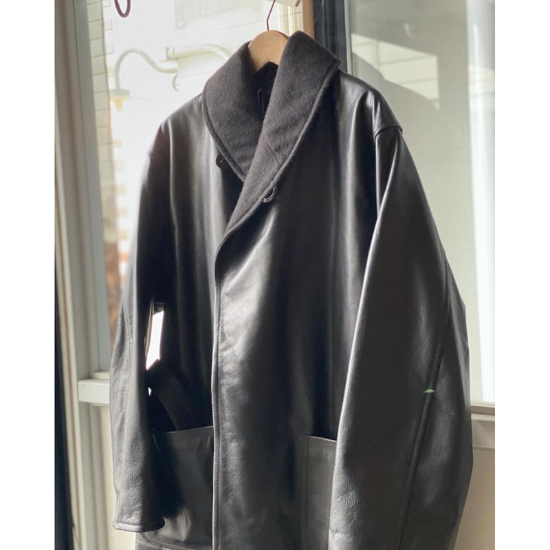 COMOLI レザーショールカラーコート | Less Higashikawa COMOLI レザーショールカラーコート | Less Higashikawa