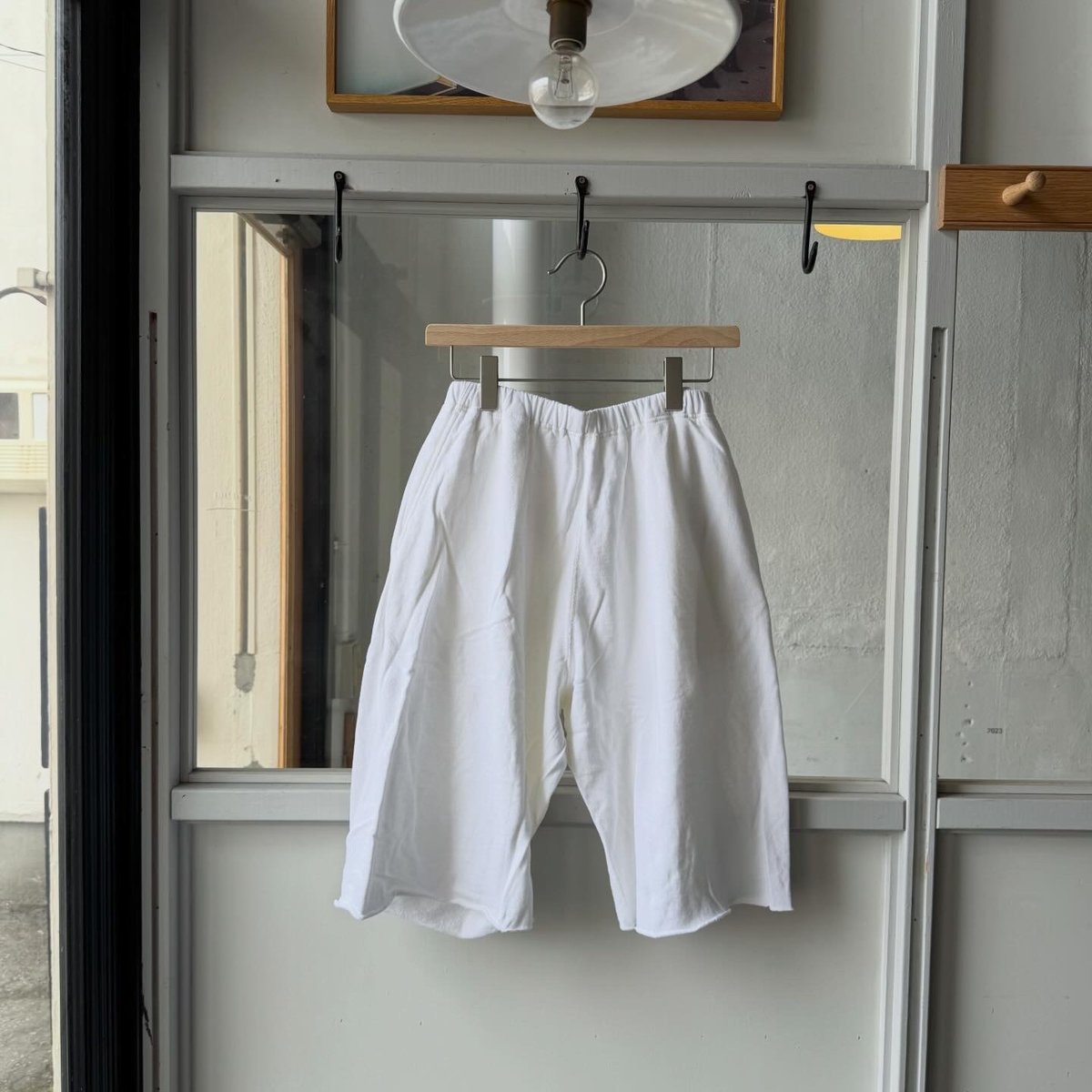COMOLI LWコットン裏毛 ショーツ | Less Higashikawa