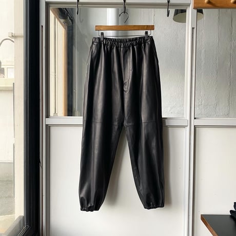 COMOLI　シープスキン トレーニングパンツ