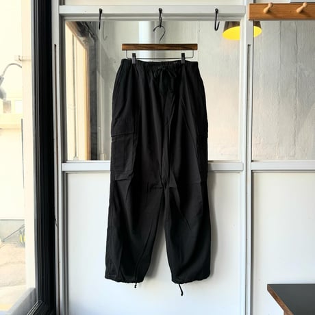 COMOLI　オックス ニータックカーゴパンツ