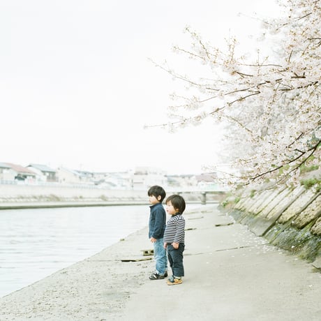 「Haru and Mina」Hideaki Hamada　ー　濱⽥英明