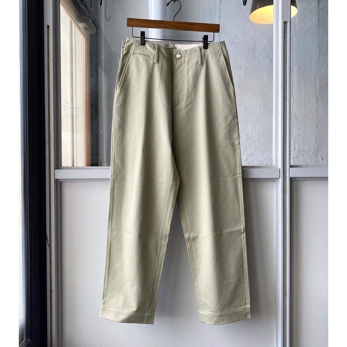 AURALEE WASHED FINX LIGHT CHINO PANTS A21SP0...