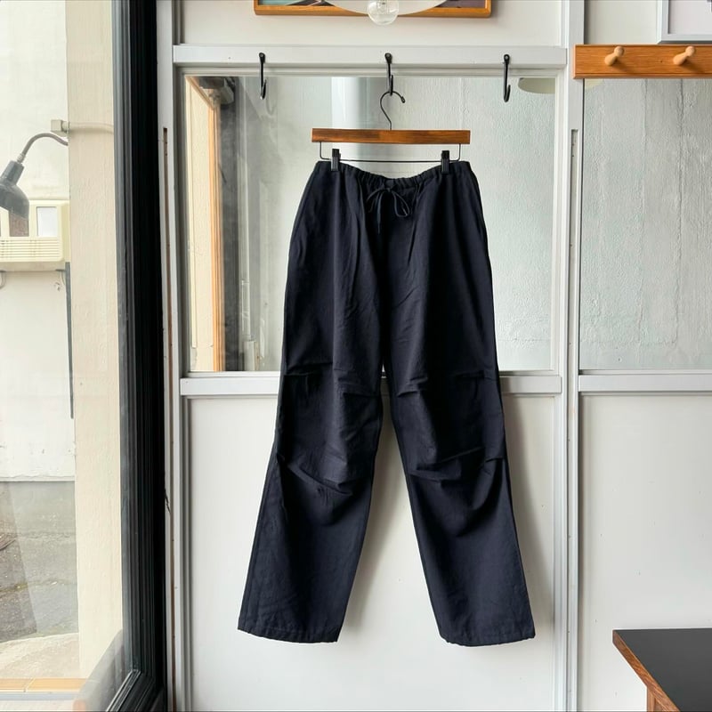 COMOLI ウール ニータックパンツ | Less Higashikawa COMOLI ウール ニータックパンツ | Less Higashikawa