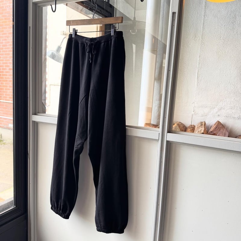 COMOLI ウールニット パンツ | Less Higashikawa