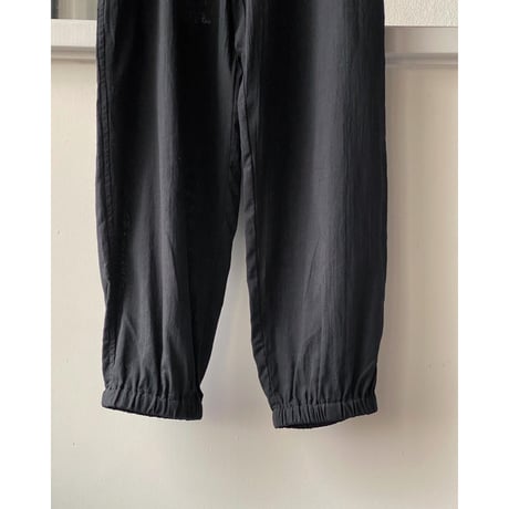 COMOLI  空紡オックス ドローストリングパンツ