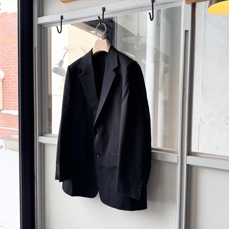 AURALEE LIGHT WOOL MAX GABARDINE JACKET | Less