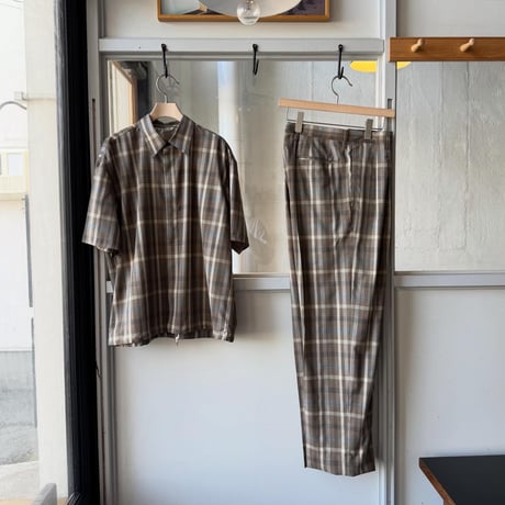 AURALEE　SUPER FINE TROPICAL WOOL CHECK TWO-TUCK SLACKS