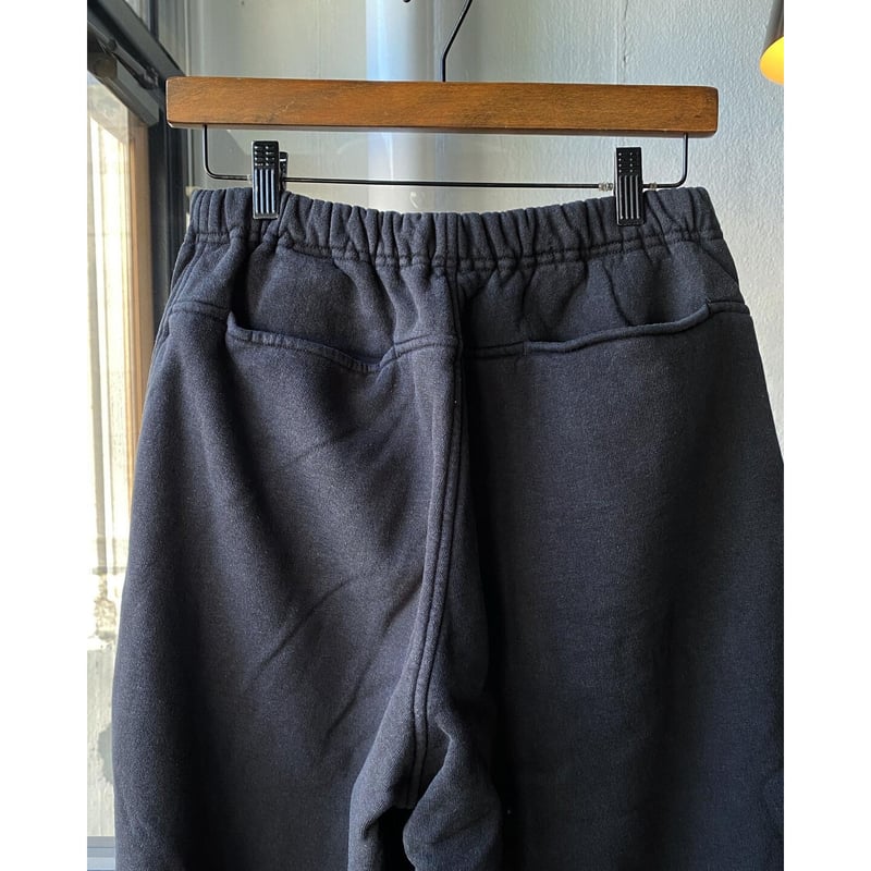 COMOLI コットン吊裏毛 パンツ FADE BLACK | Less Higashikawa COMOLI コットン吊裏毛 パンツ FADE BLACK | Less Higashikawa