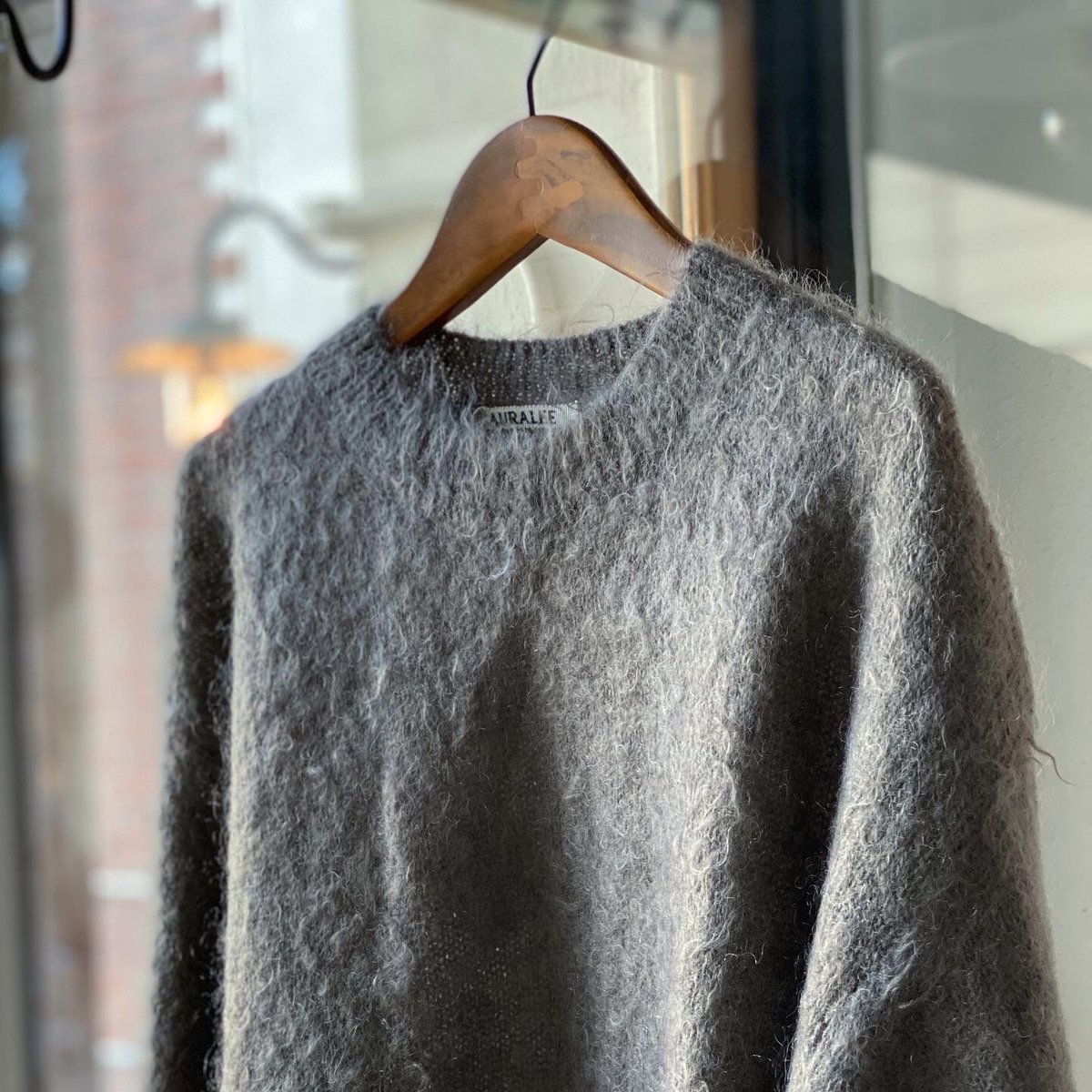 AURALEE BRUSHED SUPER KID MOHAIR KNIT P/O A