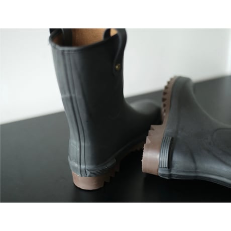 Daiichi Rubber "RAKA" SHORT  BLACK