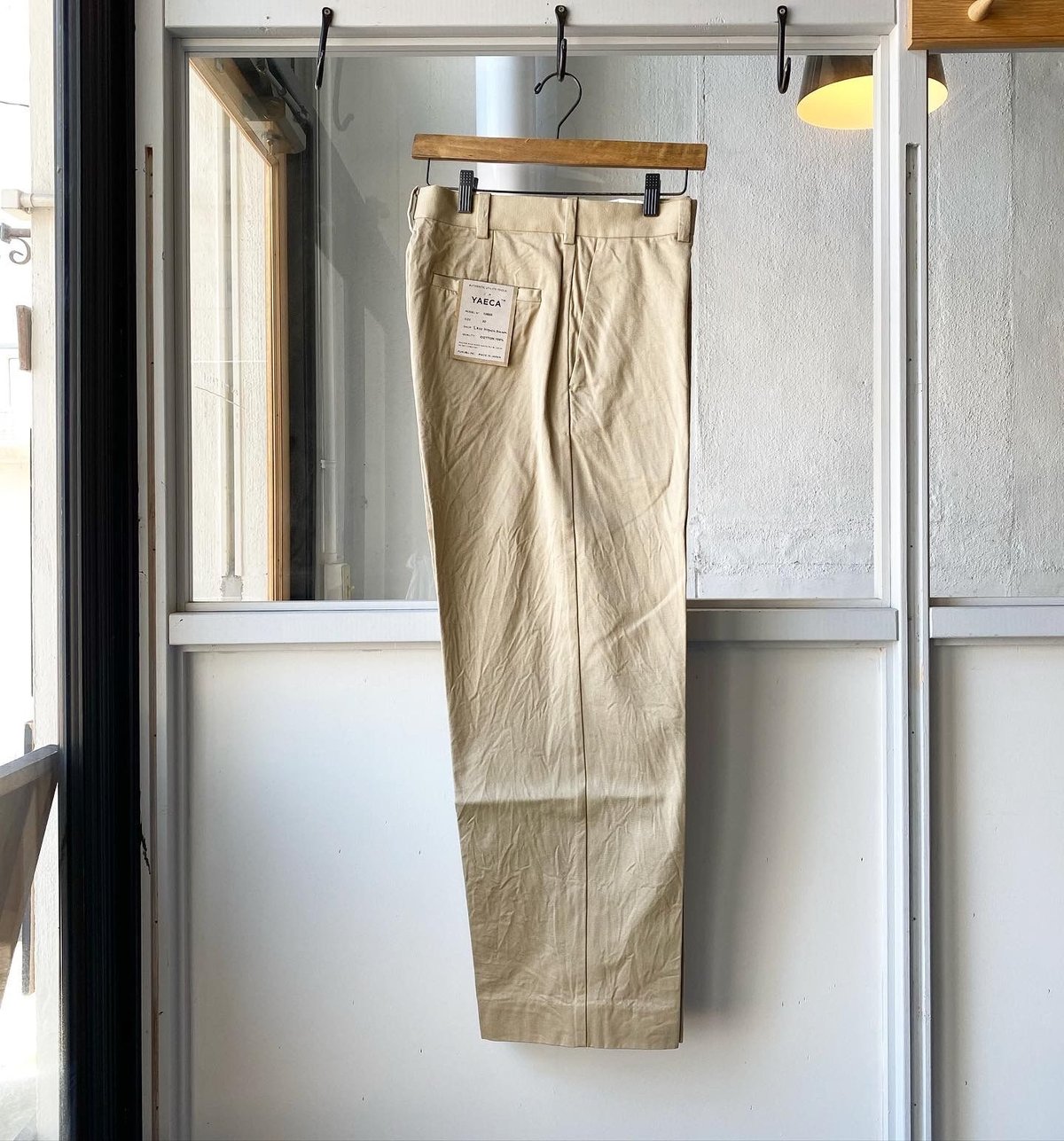 YAECA [ MEN ] チノクロスパンツ クリースド | Less Higash