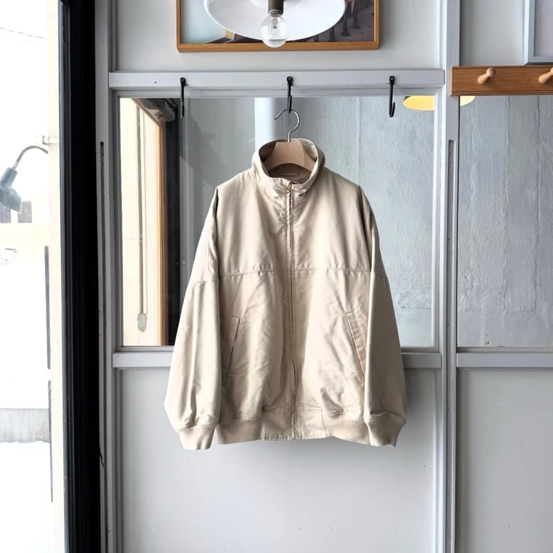 COMOLI ポストワークツイル キャップショルダーブルゾン | Less