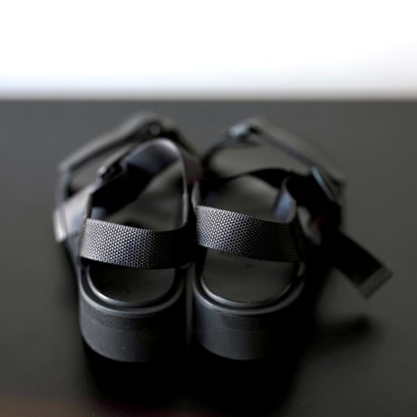 FOOTWORKS　Leather Sandal Velcro Straps in Smooth Leather (Womens)