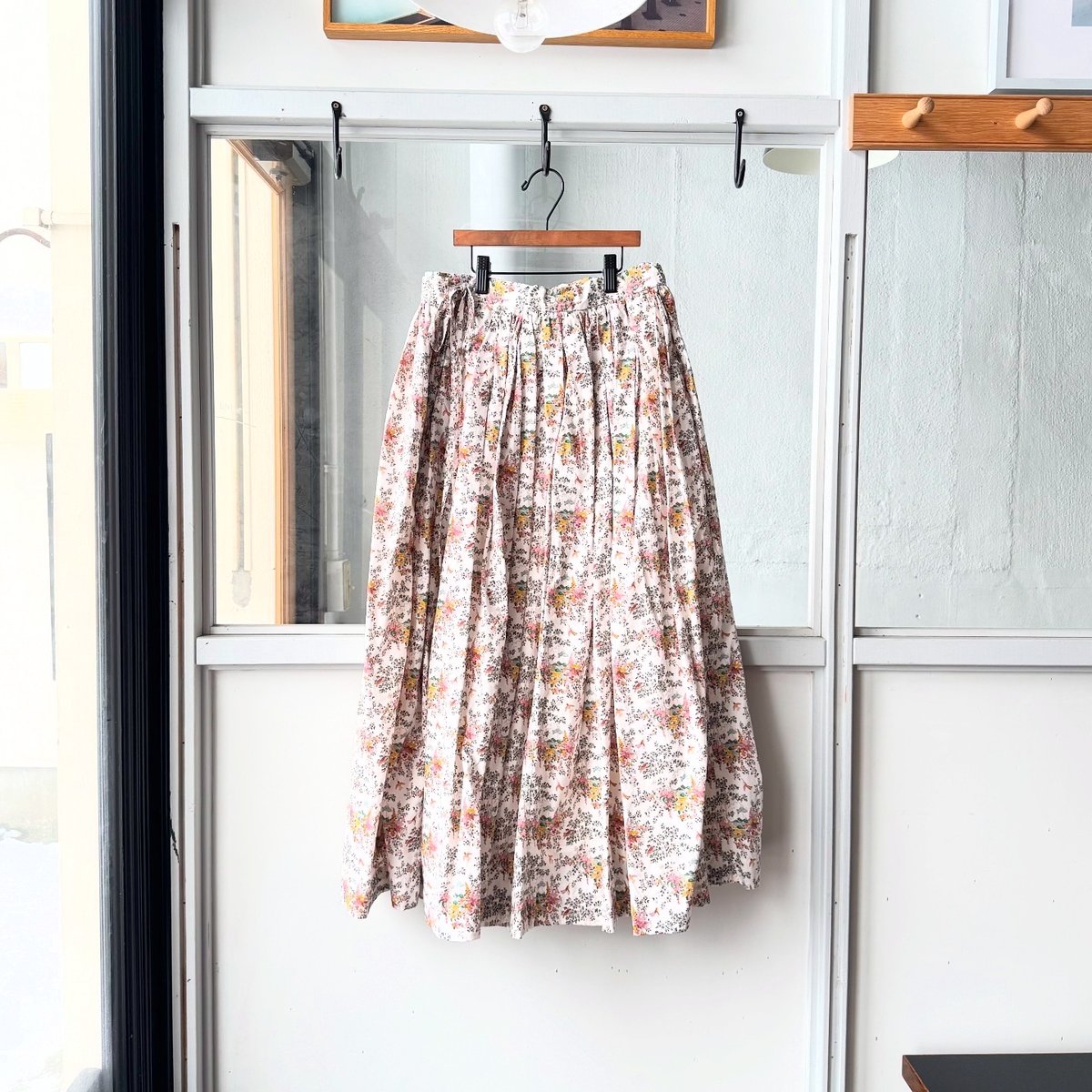 YAECA タックギャザースカート YAECA (ヤエカ) WRITE TUCK SKIRT / ライトタックスカート
